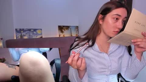 Snapshot of press_anykey chatting on 02/06/26, 12:08 Camila online show from 02/06/26, 12:08