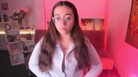 Snapshot of press_anykey chatting on 02/19/26, 12:12 Camila online show from 02/19/26, 12:12