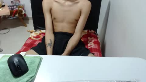 Snapshot of pressure_xxx_420 chatting on 01/22/25, 08:40 PRESSURE online show from 01/22/25, 08:40