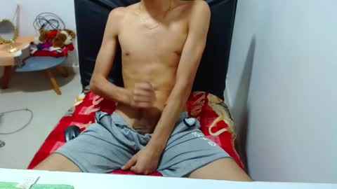 Snapshot of pressure_xxx_420 chatting on 01/28/25, 08:14 PRESSURE online show from 01/28/25, 08:14