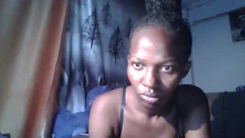 prettie_petitee online show from 02/08/26, 03:10