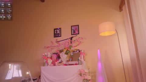 Snapshot of pretties_nay chatting on 10/17/25, 03:14 Nayrobi online show from 10/17/25, 03:14