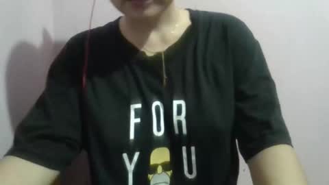 pretty_aimee online show from 11/01/25, 12:40