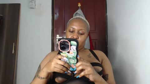 Snapshot of pretty_annah chatting on 01/20/25, 03:18 Annah online show from 01/20/25, 03:18