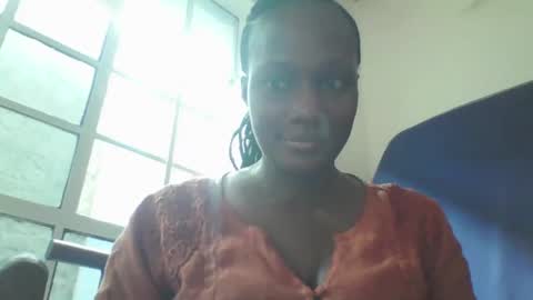 Karol online show from 03/12/25, 10:48