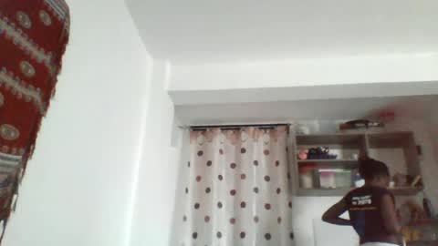 Snapshot of pretty_beib chatting on 07/20/26, 11:34 Karol online show from 07/20/26, 11:34