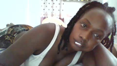 Snapshot of pretty_beib chatting on 07/24/26, 07:28 Karol online show from 07/24/26, 07:28