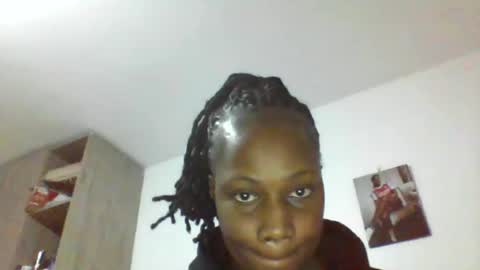 Snapshot of pretty_beib chatting on 08/04/26, 05:10 Karol online show from 08/04/26, 05:10