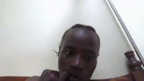 pretty_betty_ online show from 02/08/25, 06:33