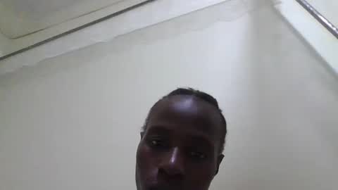 pretty_betty_ online show from 02/18/25, 06:37