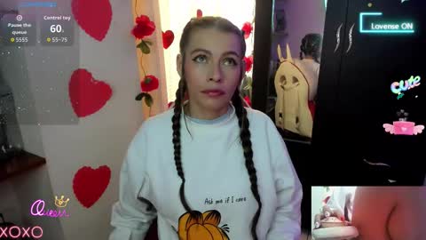 Lisa online show from 03/11/26, 08:59