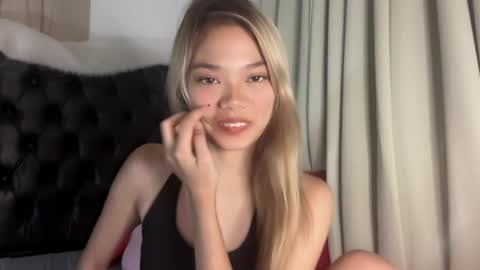 Snapshot of pretty_chikana chatting on 04/10/26, 01:00 Chikana online show from 04/10/26, 01:00