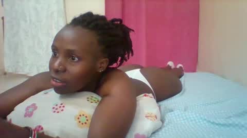 pretty_darya online show from 01/29/25, 07:57