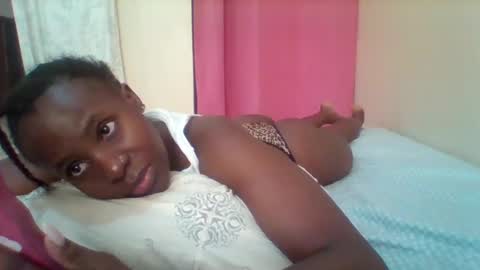 pretty_darya online show from 02/17/25, 04:31