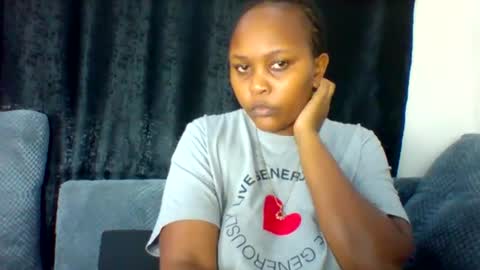 pretty_dee1 online show from 05/09/26, 07:08