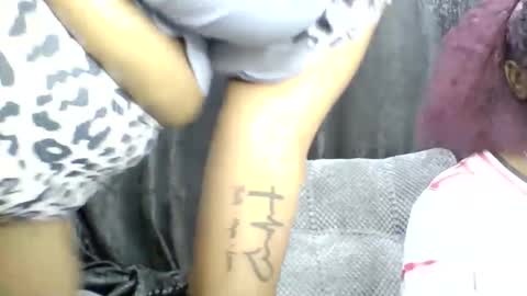 pretty_dee1 online show from 05/29/26, 09:40