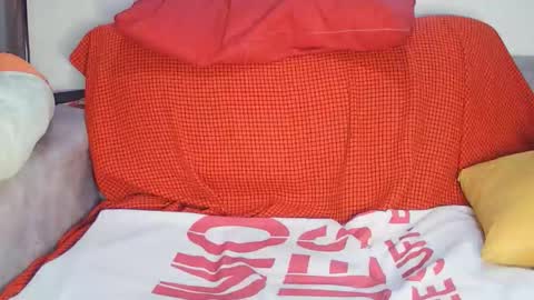 Snapshot of pretty_dollx01 chatting on 10/19/25, 12:28 Pretty dollx01 online show from 10/19/25, 12:28