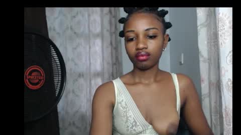 Pretty ebonygirl2 online show from 02/24/26, 02:37