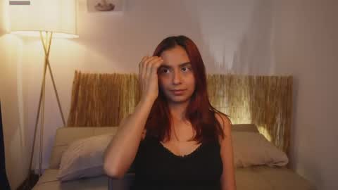 pretty_goddess online show from 04/16/26, 09:39