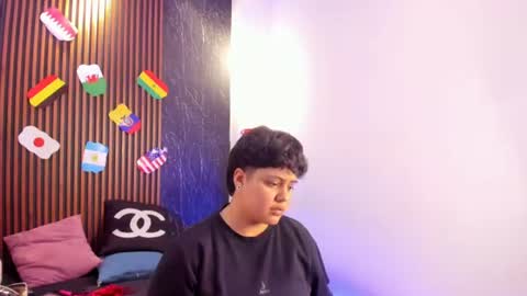 pretty_honey22 online show from 06/21/26, 03:31
