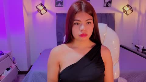 pretty online show from 06/04/26, 03:01