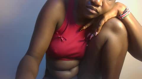 pretty_lucie online show from 04/15/26, 02:07