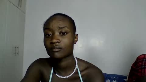 pretty luv1 online show from 01/14/26, 08:03