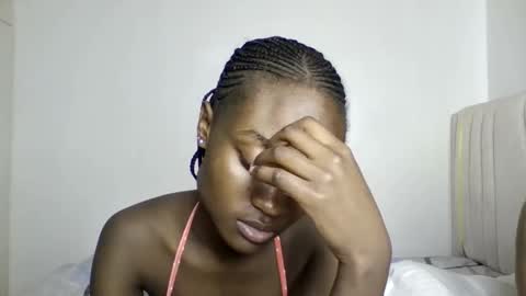 pretty luv1 online show from 02/17/26, 08:44