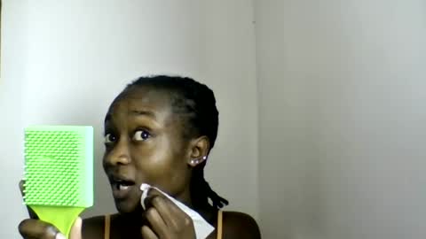 pretty luv1 online show from 06/18/26, 09:58