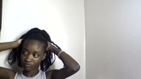 pretty luv1 online show from 07/13/26, 06:22