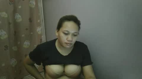 pretty_lyn08 online show from 05/09/26, 06:02