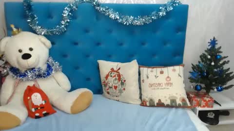pretty_malika online show from 12/12/24, 12:12