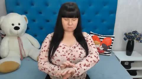 pretty_malika online show from 02/10/25, 09:04