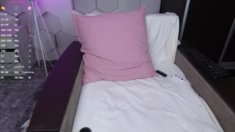 Pretty Marta online show from 11/28/25, 11:57