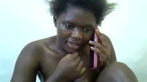 pretty_melan online show from 06/06/26, 08:08