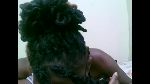 pretty_mellan online show from 02/01/25, 01:02