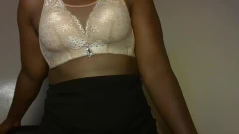 Essy online show from 02/08/26, 07:01