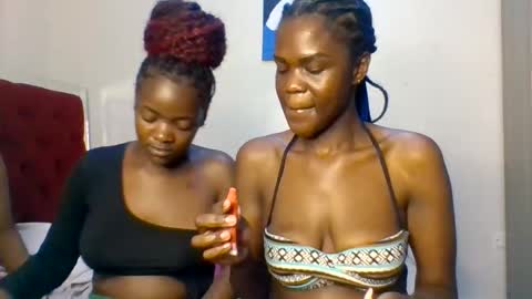 naya online show from 03/24/26, 10:37