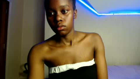 Nyra online show from 07/06/26, 07:38