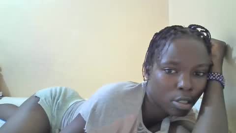 pretty_petite_ebony online show from 03/05/25, 07:05