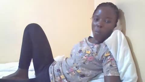 pretty_petite_ebony online show from 03/08/25, 10:02