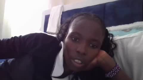 pretty_petite_ebony online show from 09/10/25, 10:48