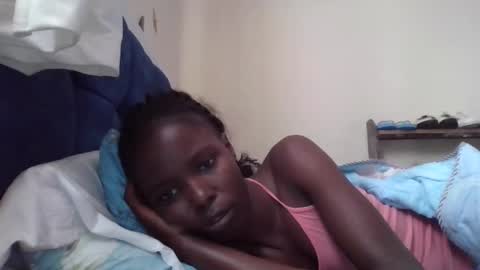 pretty_petite_ebony online show from 09/25/25, 09:46