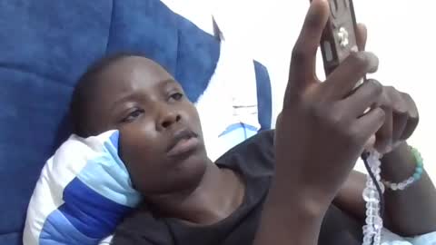 pretty_petite_ebony online show from 07/12/26, 01:18