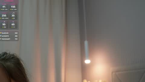 Elina online show from 01/30/25, 12:50