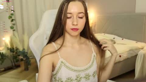 Elina online show from 03/10/25, 07:07