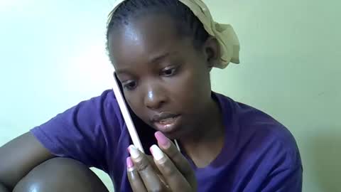 Essy online show from 02/24/25, 10:48