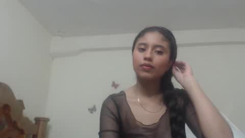 Snapshot of pretty_rose_ chatting on 03/02/25, 05:23 Rose online show from 03/02/25, 05:23