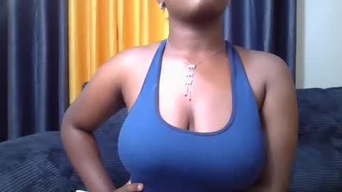 pretty_shila online show from 12/21/25, 09:11