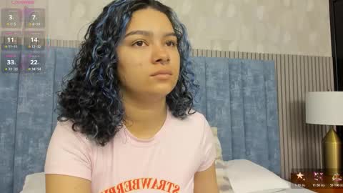 Daisy Flower online show from 03/24/26, 01:21